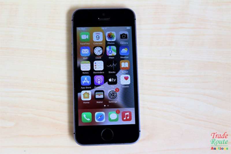 APPLE IPHONE SE | FLLN2SO/A | A1723 | FINGERPRINT ID | SMART PHONE
