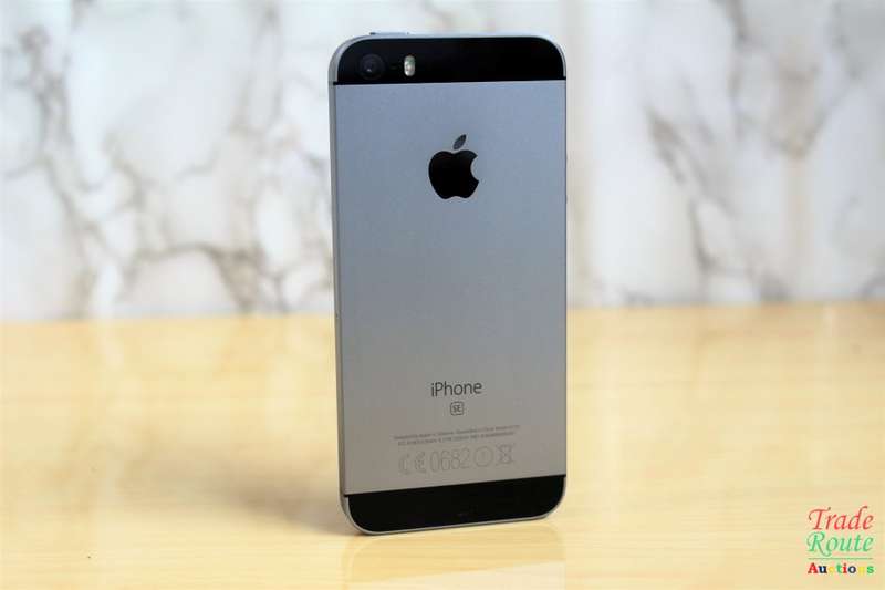 APPLE IPHONE SE | FLLN2SO/A | A1723 | FINGERPRINT ID | SMART PHONE