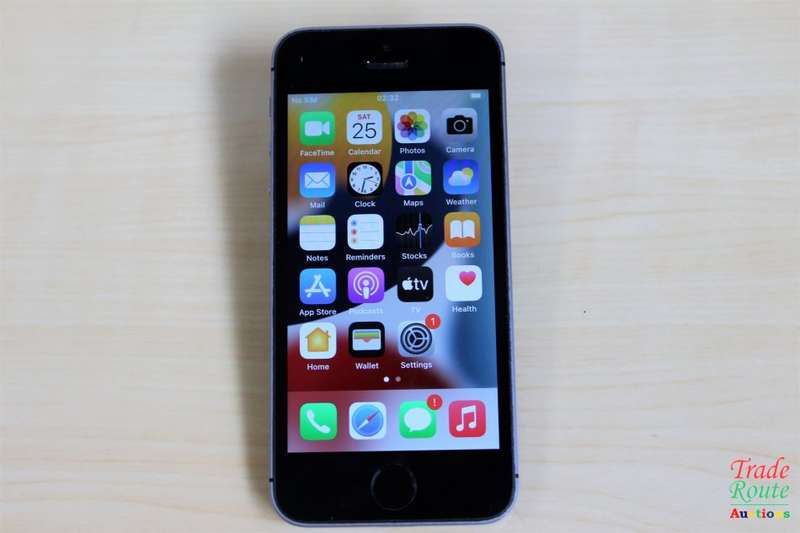 APPLE IPHONE SE | FLLN2SO/A | A1723 | FINGERPRINT ID | SMART PHONE