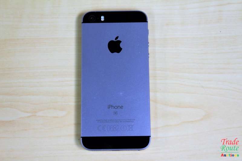 APPLE IPHONE SE | FLLN2SO/A | A1723 | FINGERPRINT ID | SMART PHONE