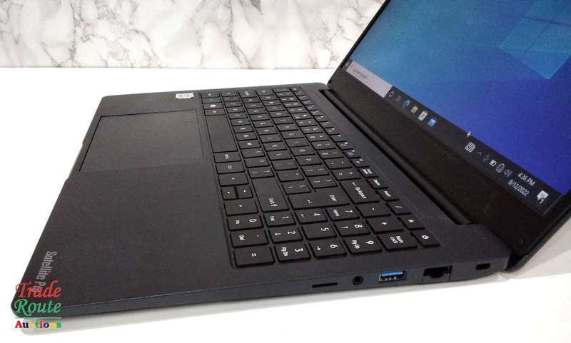 Dynabook Satellite Pro C50-H-103 - Core i3 10th Gen - 8GB HDD - 256GB SSD