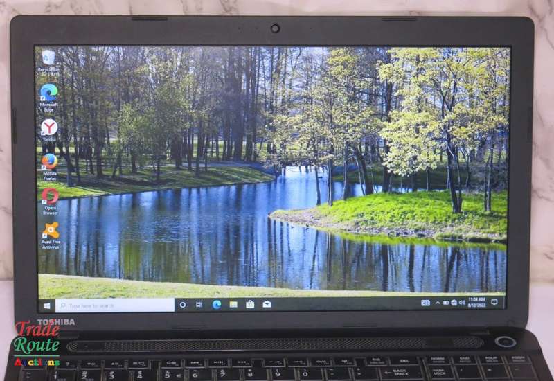 Toshiba Satellite Pro C50-A0544 Laptop - Intel i3 4000M 2.4GHz - 4GB RAM - 500GB HDD