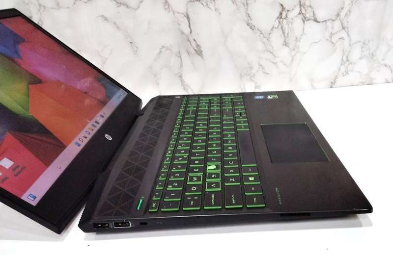 HP Pavilion Gaming Laptop 15-cx0xxx | Core i7 8750H 8th Gen 2.2Ghz | 8GB RAM | Intel Optane 1TB HDD