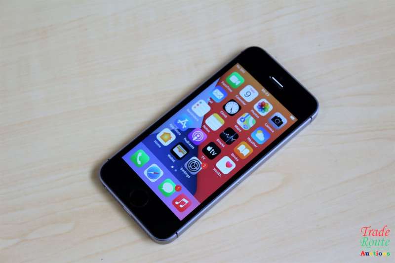 APPLE IPHONE SE | FLLN2SO/A | A1723 | FINGERPRINT ID | SMART PHONE
