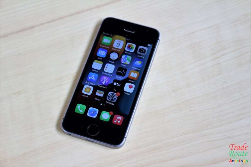 APPLE IPHONE SE | FLLN2SO/A | A1723 | FINGERPRINT ID | SMART PHONE
