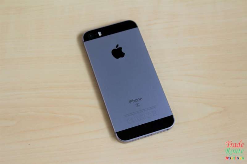 APPLE IPHONE SE | FLLN2SO/A | A1723 | FINGERPRINT ID | SMART PHONE