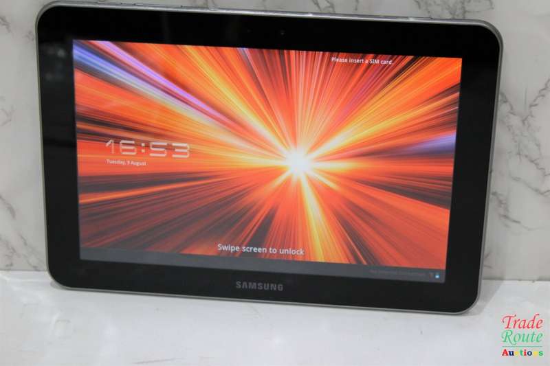 Samsung Galaxy Tab  GT-P7300 32GB TouchScreen Tablet