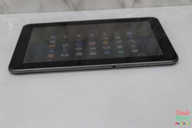Samsung Galaxy Tab  GT-P7300 32GB TouchScreen Tablet