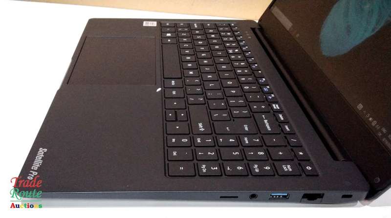 Dynabook Satellite Pro C50-H-103 - Core i3 10th Gen - 8GB HDD - 256GB SSD