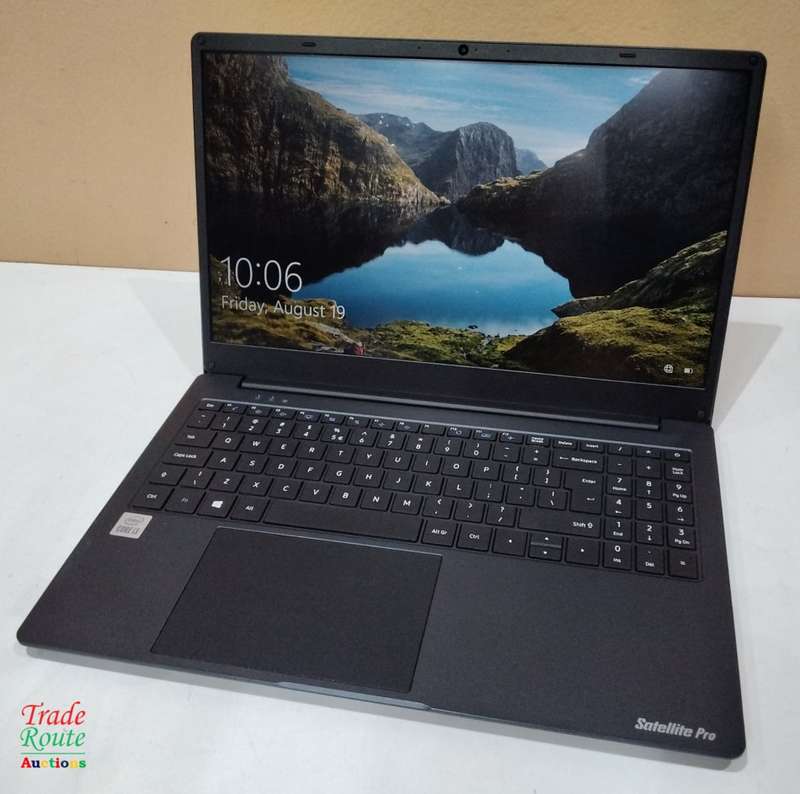 Dynabook Satellite Pro C50-H-103 - Core i3 10th Gen - 8GB HDD - 256GB SSD