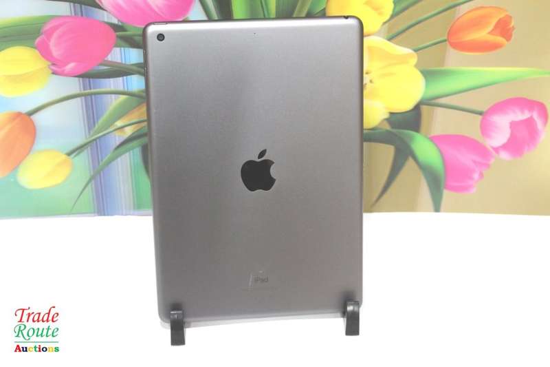 Apple iPad 7th Gen (A2197) 10.2" 32GB - Space Grey