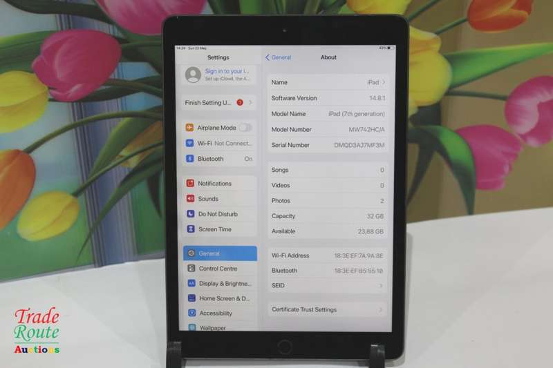 Apple iPad 7th Gen (A2197) 10.2" 32GB - Space Grey