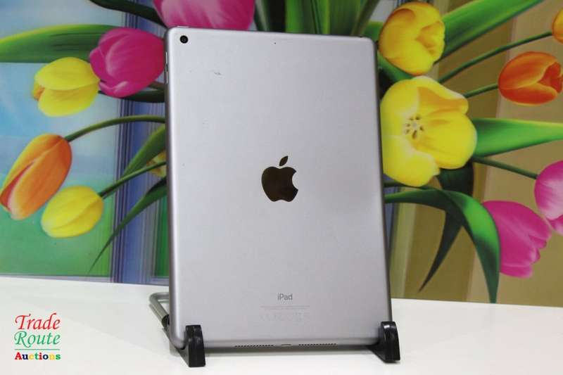 Tablet Apple iPad 5th Gen | MP2H2HC/A | WiFi | 128GB | SPACE GREY | A1822 | RETINA 9.7 inch