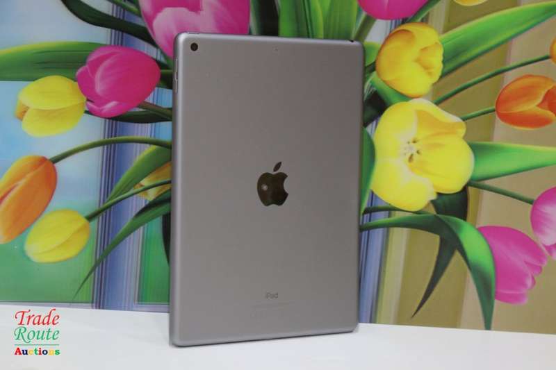 Tablet Apple iPad 5th Gen | MP2H2HC/A | WiFi | 128GB | SPACE GREY | A1822 | RETINA 9.7 inch