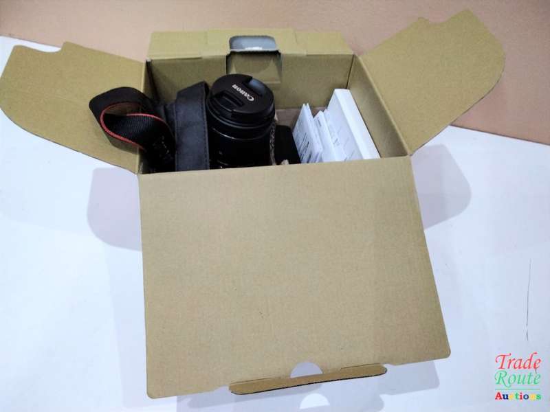 Canon EOS 800D DSLR with 18-55mm f/4-5.6 IS STM Lens in Box