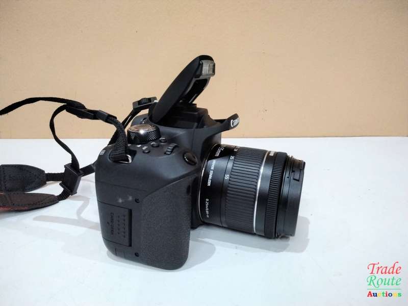 Canon EOS 800D DSLR with 18-55mm f/4-5.6 IS STM Lens in Box