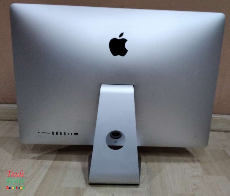 Apple iMAC Retina 5K Display 2017 | 27 INCH | Core i5 3.4GHz * RADEON PRO 570 4GB GRAPHICS