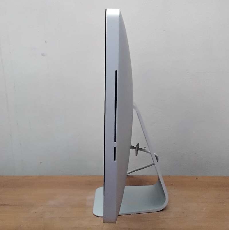 iMAC Apple | 21.5 INCH | Core i5 2.7Ghz 4GB RAM 1TB HDD * AMD Radeon HD Graphics