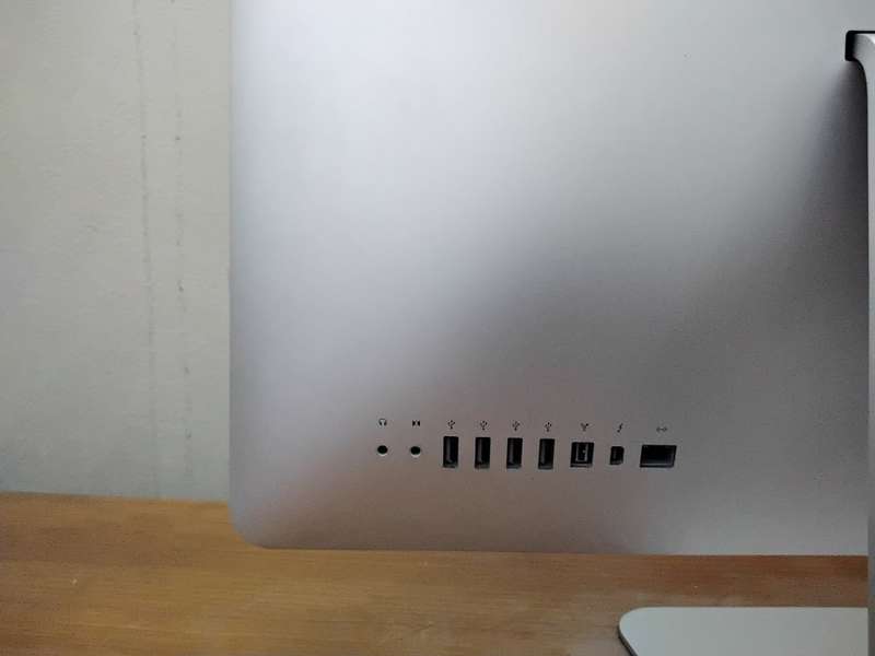 iMAC Apple | 21.5 INCH | Core i5 2.7Ghz 4GB RAM 1TB HDD * AMD Radeon HD Graphics