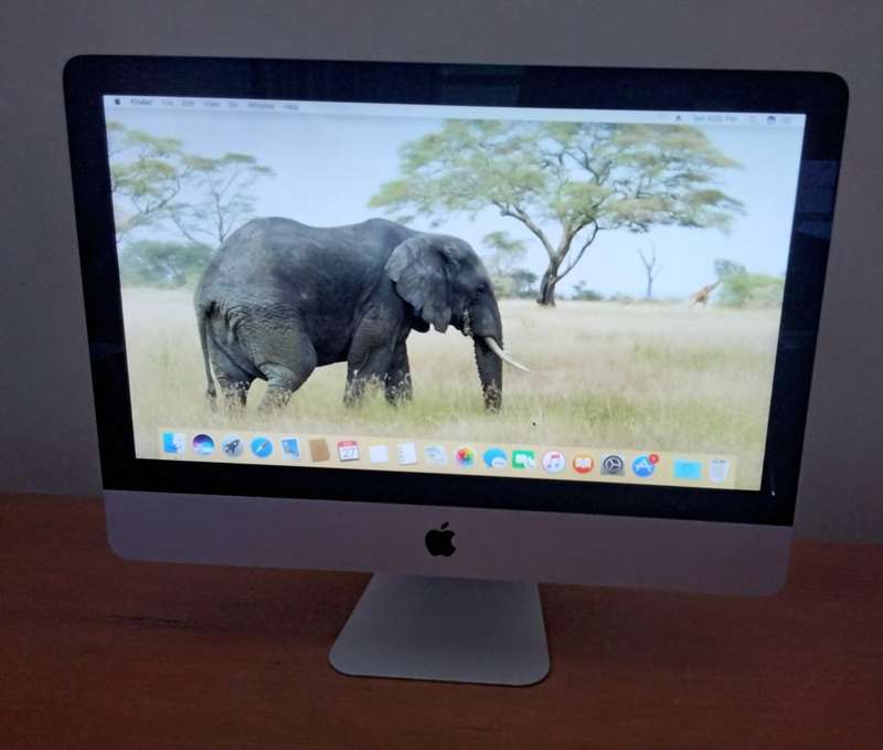 Apple iMAC | 21.5 INCH | Core i3 3.2Ghz | 4GB RAM | 1TB HDD - ATI Radeon HD Graphics - All in One