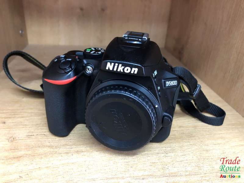 NIKON D5600 DSLR CAMERA BODY