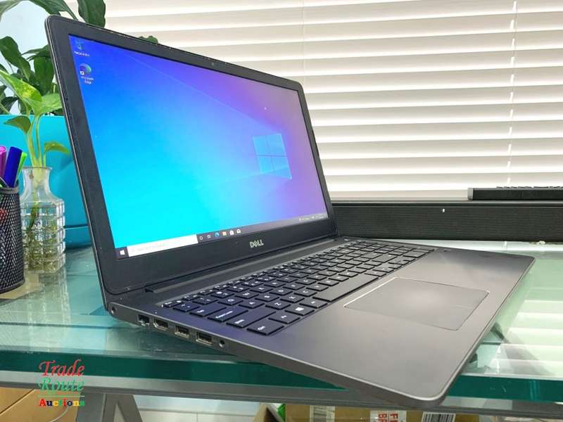 Dell Vostro 5568 15.6" LAPTOP | Core i7 7th Gen 8GB RAM 250GB SSD | Nvidia 940MX 4GB | LOW BATTERY