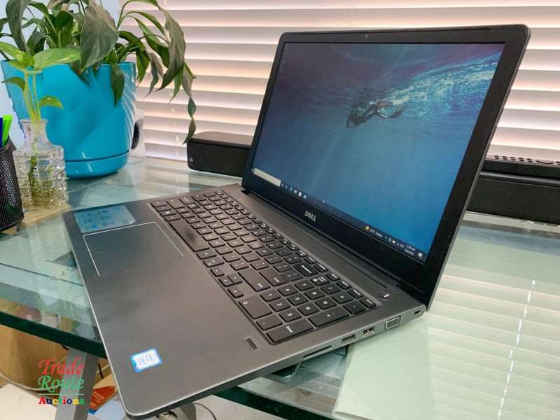Dell Vostro 5568 15.6 LAPTOP Core i7 7thGen 8GB 250GB Nvidia 940MX 4GB Defects Listed in Description