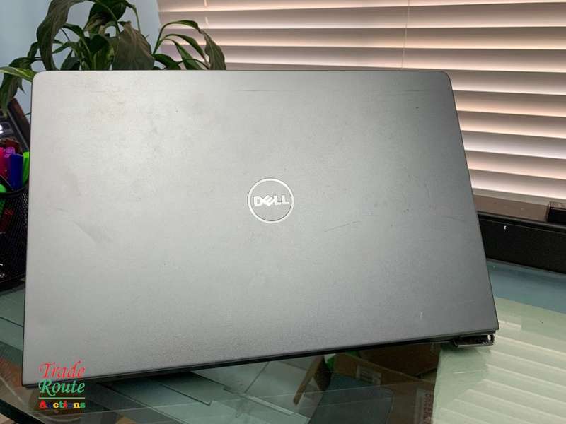 Dell Vostro 5568 15.6 LAPTOP Core i7 7thGen 8GB 250GB Nvidia 940MX 4GB Defects Listed in Description
