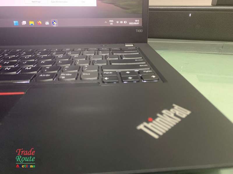 Lenovo ThinkPad T490 20N3 Intel Core i5 8365U 1.6 GHz - 8GB RAM - 256GB SSD