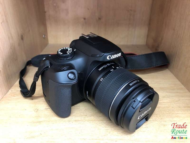 Canon 4000D DSLR Camera and EF-S 18-55 mm f/3.5-5.6 III Lens Kit + 8GB Memory Card ** R 7299 Retail
