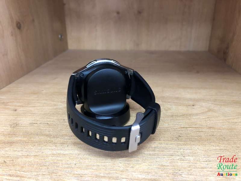 Samsung Galaxy 46mm Smart Watch Bluetooth SM-R800