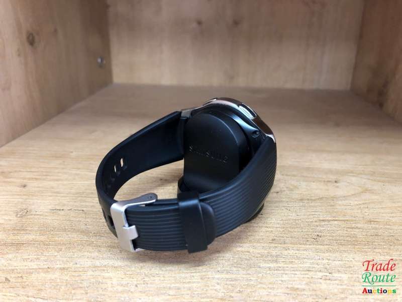 Samsung Galaxy 46mm Smart Watch Bluetooth SM-R800