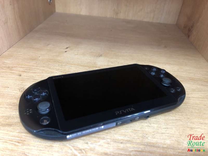 SONY PS Vita PlayStation Slim Model PCH-2016 WiFi Edition Touchscreen game console 12.7 cm (5")