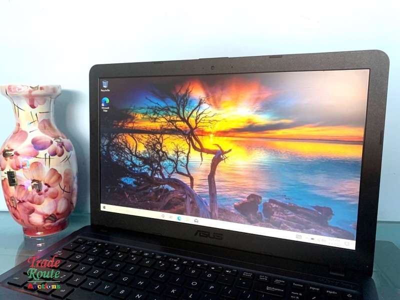 ASUS VIVOBOOK X540UA 15.6 INCH NOTEBOOK | CORE i5 8250U 8th Gen 1.8GHZ | 8GB RAM | 1TB HDD