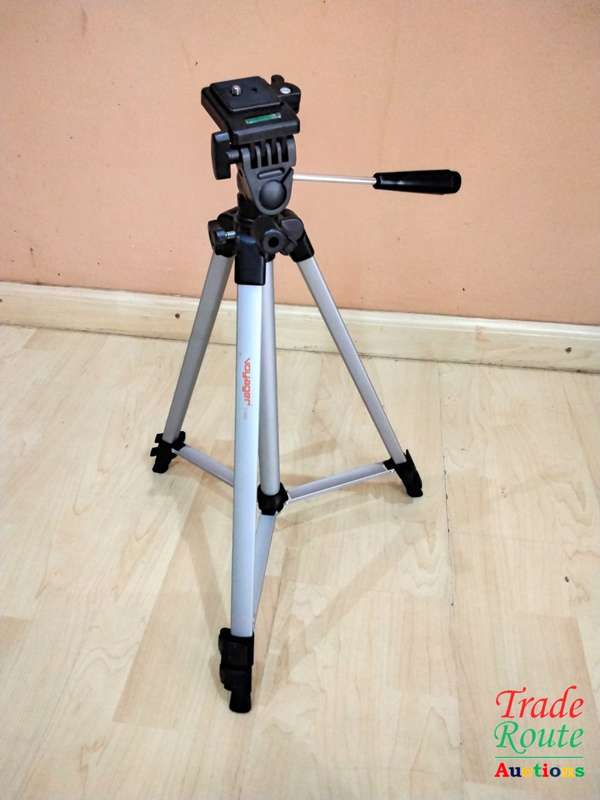Voyager Tripod T1000 [ pre-owned ]