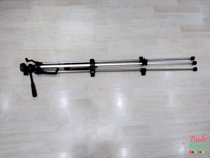 VIVITAR VPT-1200 Tripod