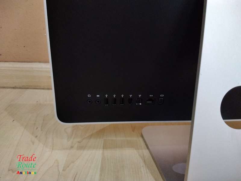 iMac 20-Inch `Core 2 Duo` 2.4Ghz - All in One COMPUTER Desktop - 1GB RAM - 320GB HDD