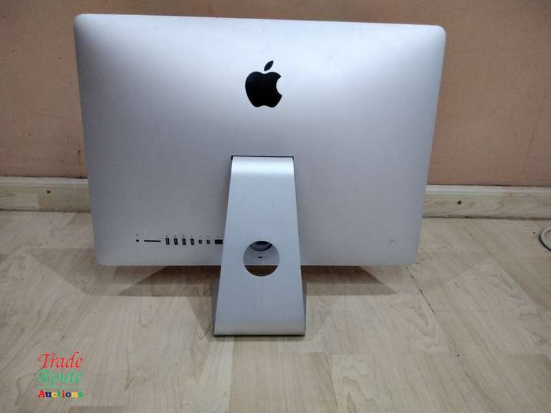 2014 iMAC Stylish | 21.5 INCH | Core i5  * ULTRASLIM * Cracked outer Glass