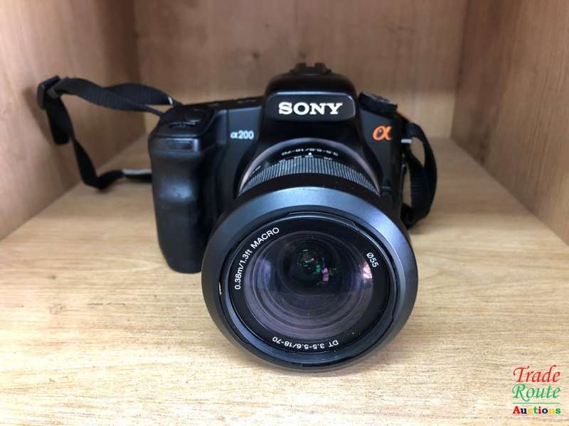 SONY ALPHA A200 DSLR PROFESSIONAL DIGITAL CAMERA + 18-70 SONY LENS KIT