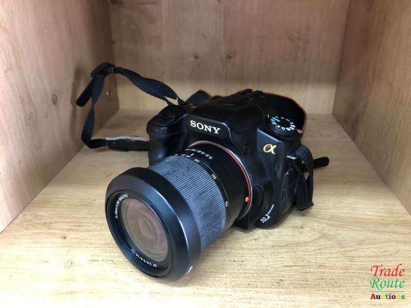 SONY ALPHA A200 DSLR PROFESSIONAL DIGITAL CAMERA + 18-70 SONY LENS KIT