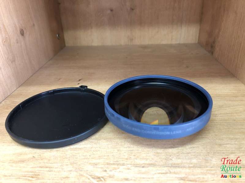 SONY VCL-MHG07 WIDE END CONVERSION LENS X 0.7 - IN LENS CASE