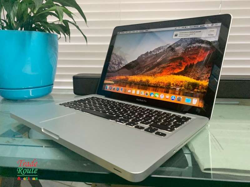 MacBook Pro 13.3-inch | Core i5 2.5GHz | 4GB RAM | 500GB HDD