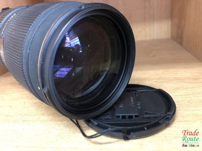 Sigma 70-200mm f/2.8 EX DG II Macro Lens [ CANON MOUNT ]