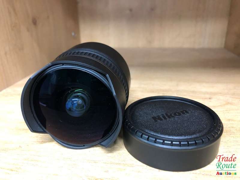 Nikon AF DX Fisheye-NIKKOR 10.5mm f/2.8G ED Lens