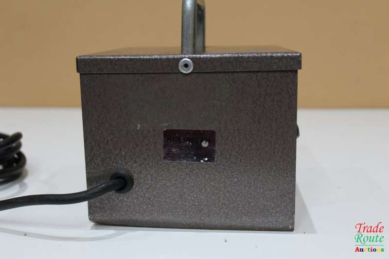 Step Down Transformer 220V to 110V - US Plug