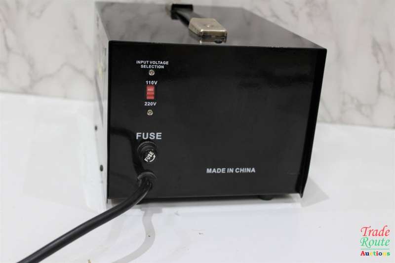 STEP UP 110V TO 220V & STEP DOWN 220V TO 110V TRANSFORMER DS-2000 STEP UP 110V TO 220V & STEP DOWN