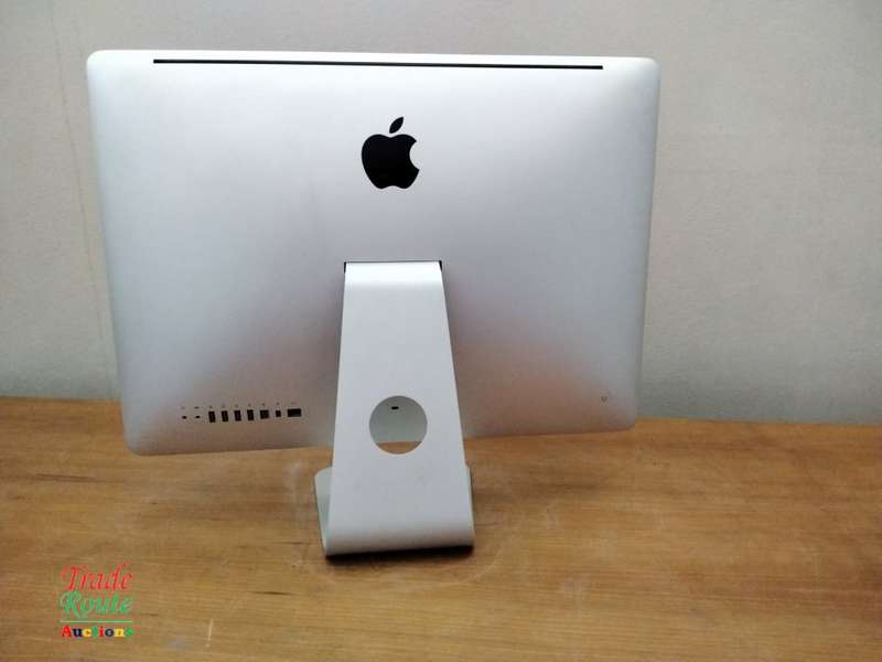 iMAC Apple | 21.5 INCH | Core i5 2.7Ghz 4GB RAM 500GB HDD * AMD Radeon HD Graphics