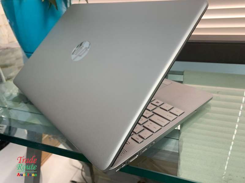 HP 15-dw3xxx 15.6" Laptop Intel i5 1135G7 11th Gen 2.4Ghz - 8GB RAM - 250GB SSD