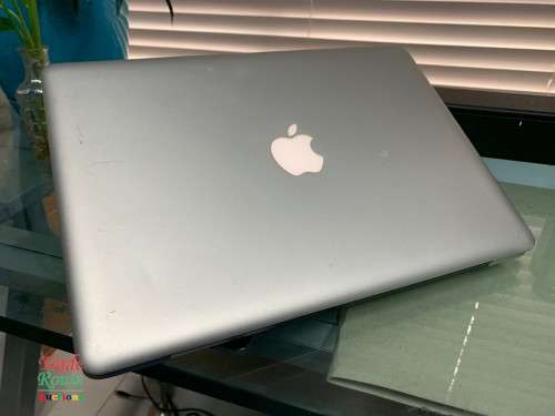 MacBook Pro 13.3-inch | Core i5 2.5GHz | 8GB RAM | 500GB HDD | Apple Laptop Notebook