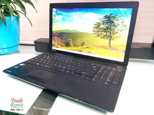 TOSHIBA SATELLITE C50D 15-INCH LAPTOP - 240GB SSD SOLID STATE DRIVE
